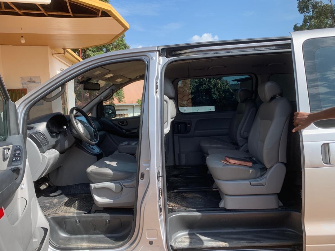 BERE 339: 2011 HYUNDAI STAREX(Hyundai H-1) is available for sale