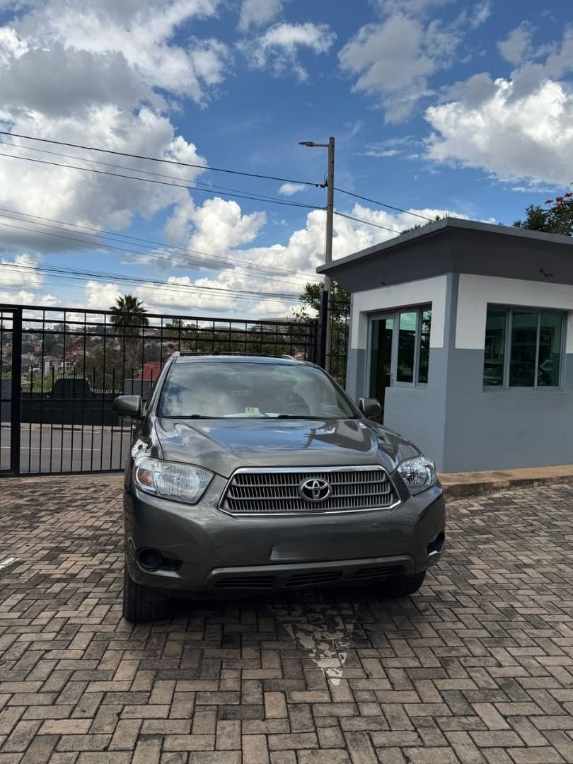 BERE 342 :2010 Toyota Highlander Hybrid For Sale